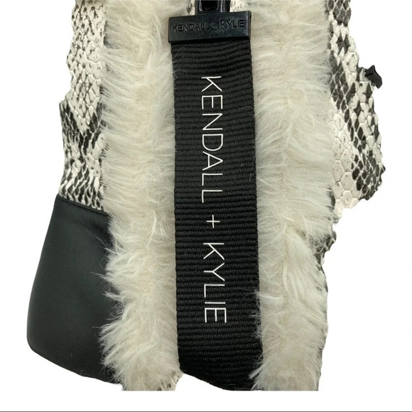 Kendall + Kylie Snakeskin Bootie Sz: 8-8.5 / 39 - Picture 8 of 9